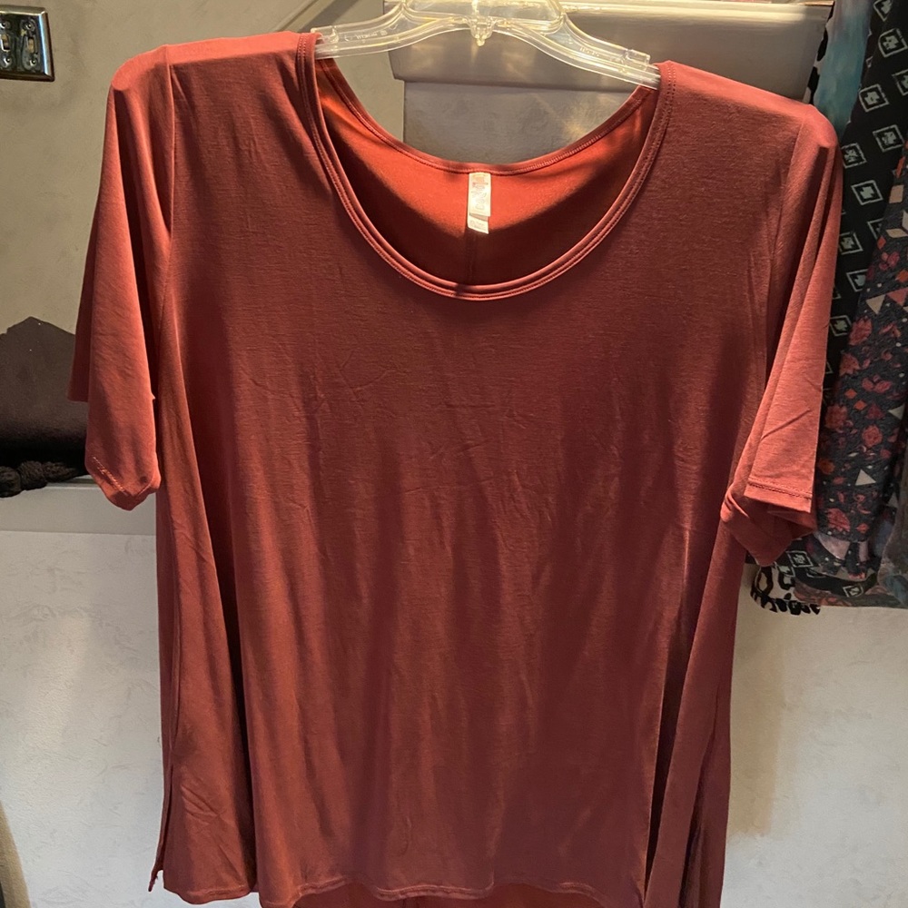 NWOT Lularoe Solid Color Perfect T Size 2XL